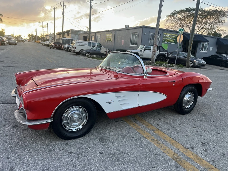 1961 Chevrolet Corvette C1 - Image 5 of 21