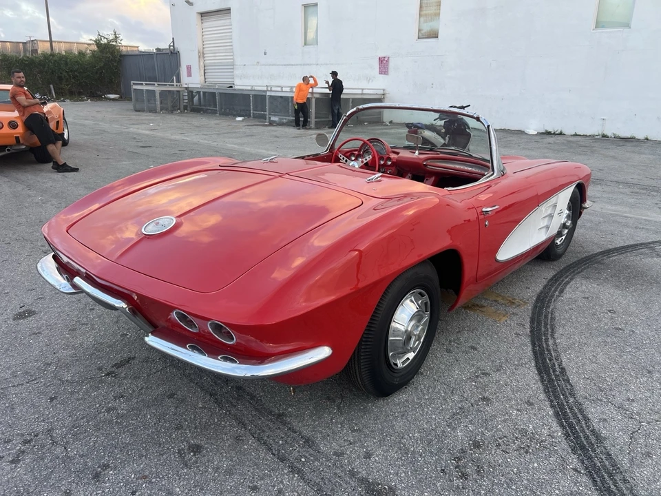 1961 Chevrolet Corvette C1 - Image 10 of 21