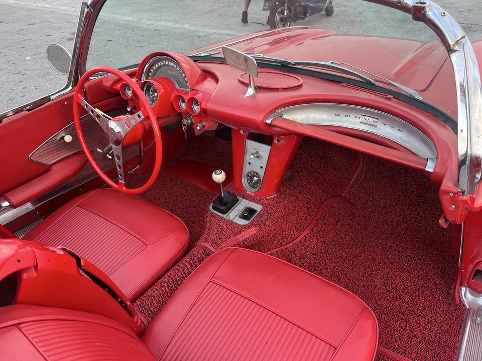1961 Chevrolet Corvette C1 - Image 18 of 21