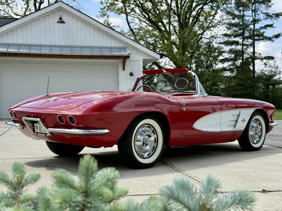 1961 Chevrolet Corvette C1 - Image 6 of 31
