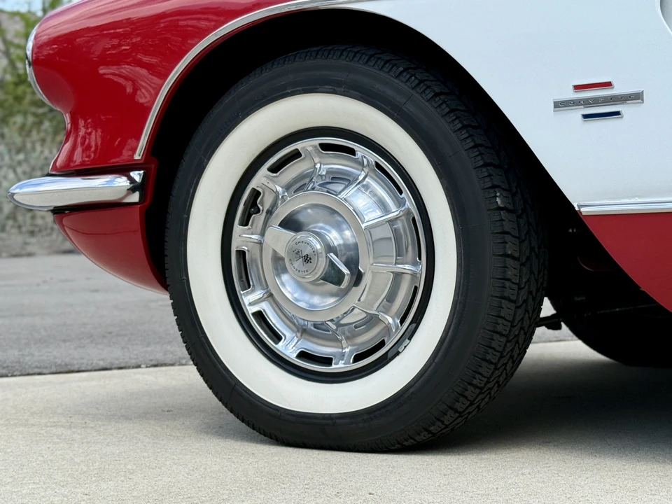 1961 Chevrolet Corvette C1 - Image 12 of 31