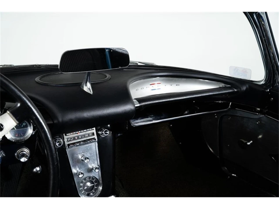1961 Chevrolet Corvette C1 - Image 27 of 31