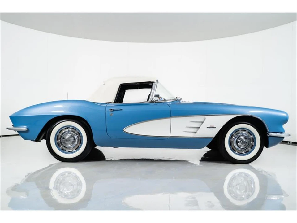1961 Chevrolet Corvette C1 - Image 12 of 31