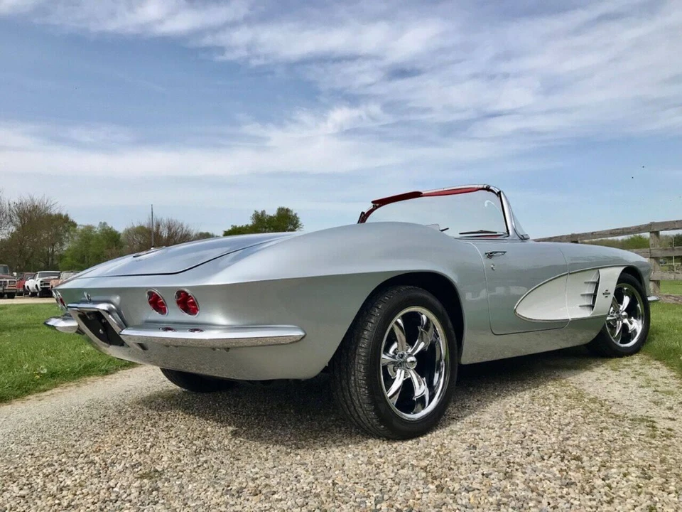 1961 Chevrolet Corvette C1 - Image 25 of 31