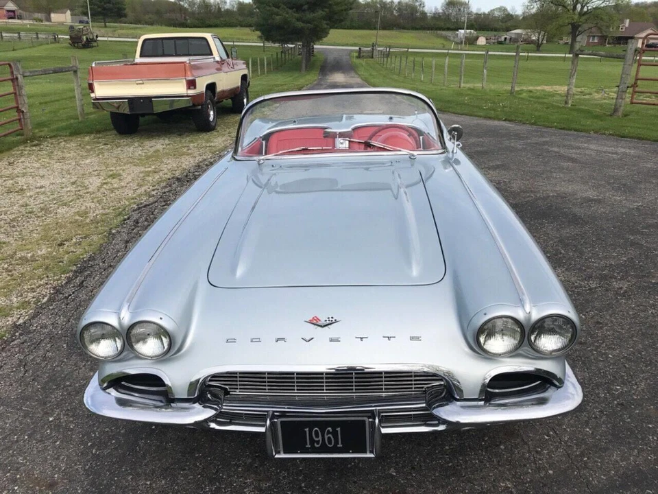 1961 Chevrolet Corvette C1 - Image 12 of 31