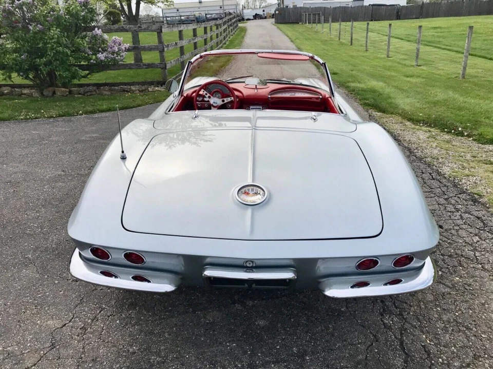 1961 Chevrolet Corvette C1 - Image 16 of 31
