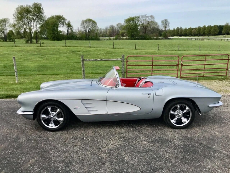 1961 Chevrolet Corvette C1 - Image 11 of 31