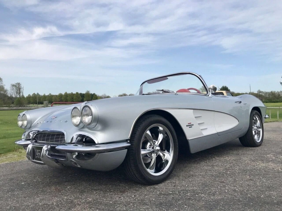 1961 Chevrolet Corvette C1 - Image 18 of 31