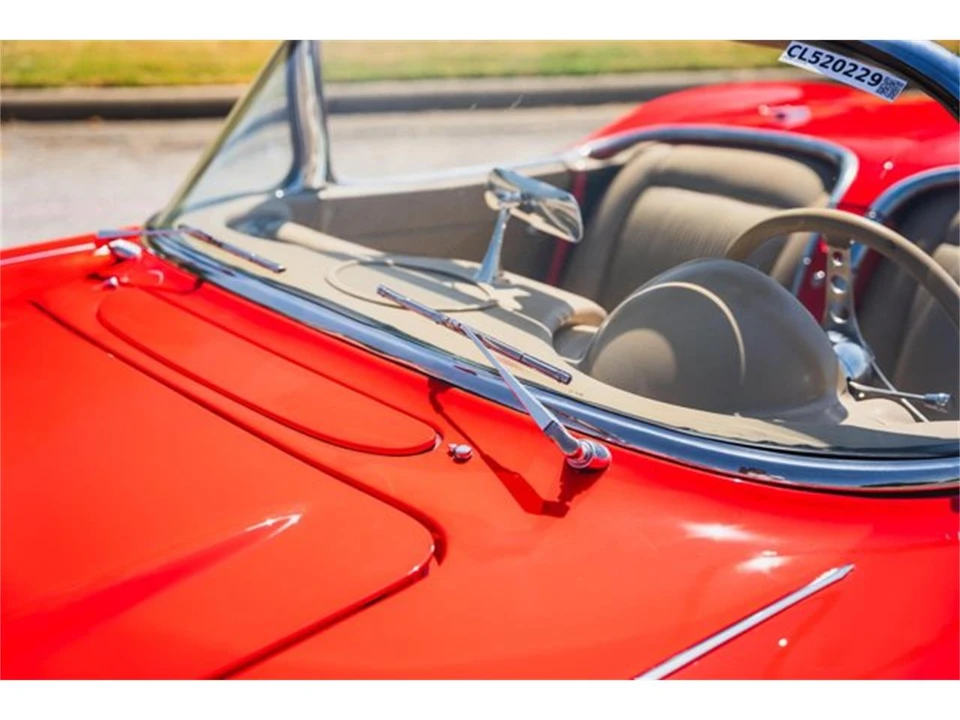 1961 Chevrolet Corvette C1 - Image 24 of 31