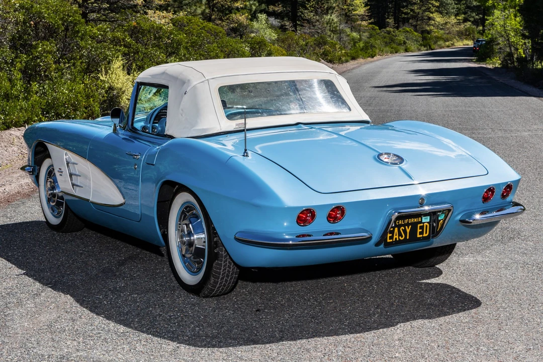 1961 Chevrolet Corvette C1 - Image 13 of 31
