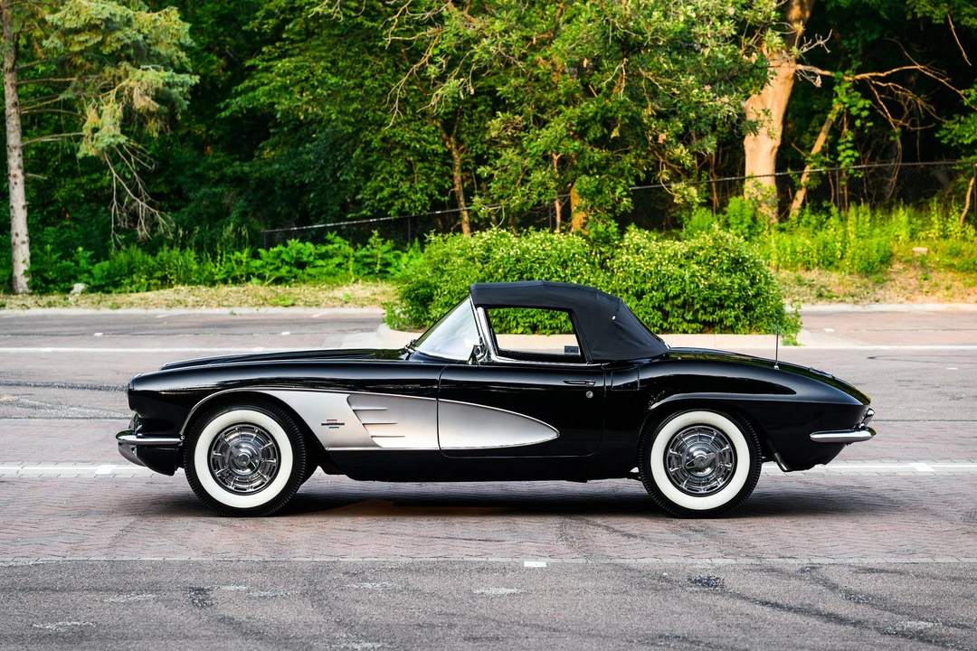 1961 Chevrolet Corvette C1 - Image 18 of 31