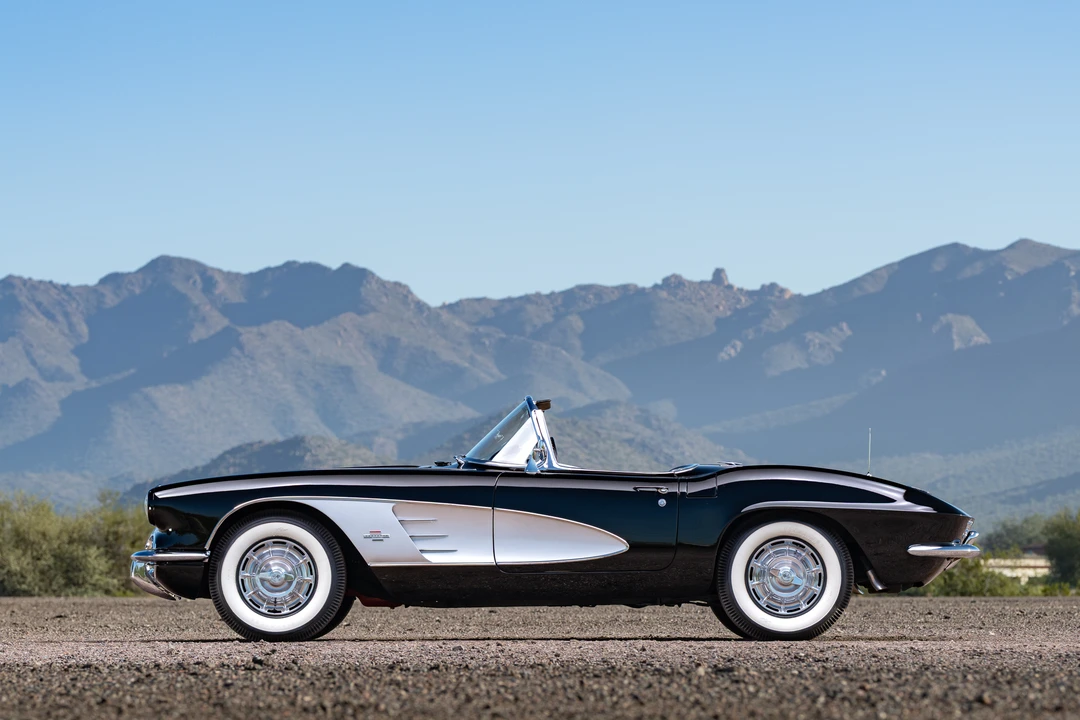 1961 Chevrolet Corvette C1 - Image 16 of 31
