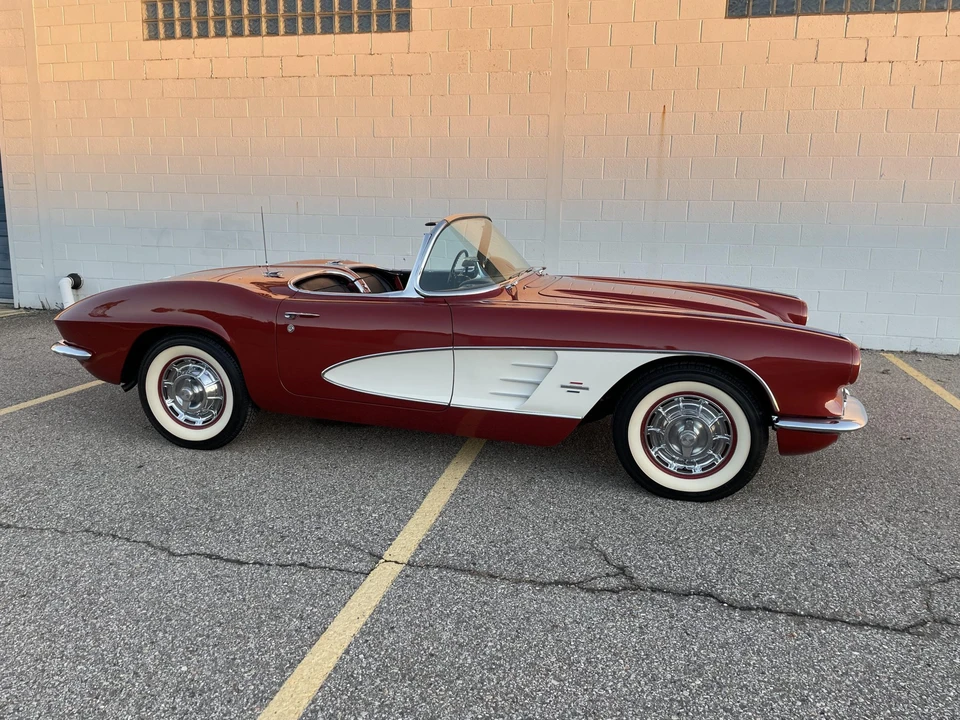 1961 Chevrolet Corvette C1 - Image 10 of 31