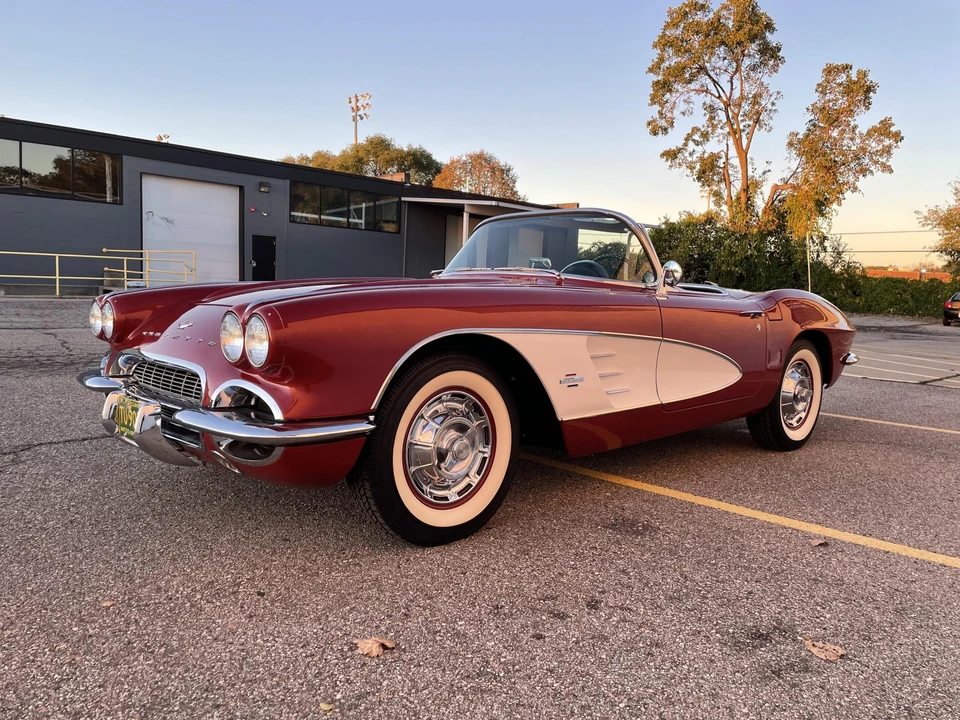 1961 Chevrolet Corvette C1 - Image 2 of 31
