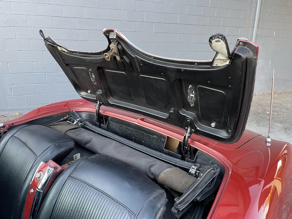 1961 Chevrolet Corvette C1 - Image 31 of 31