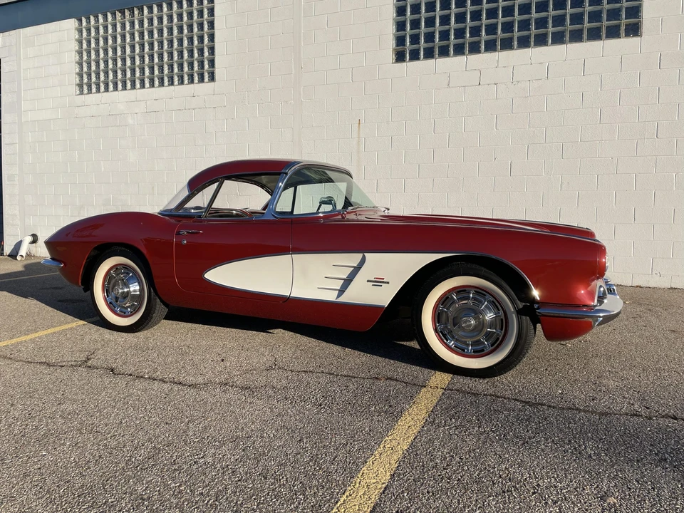 1961 Chevrolet Corvette C1 - Image 14 of 31