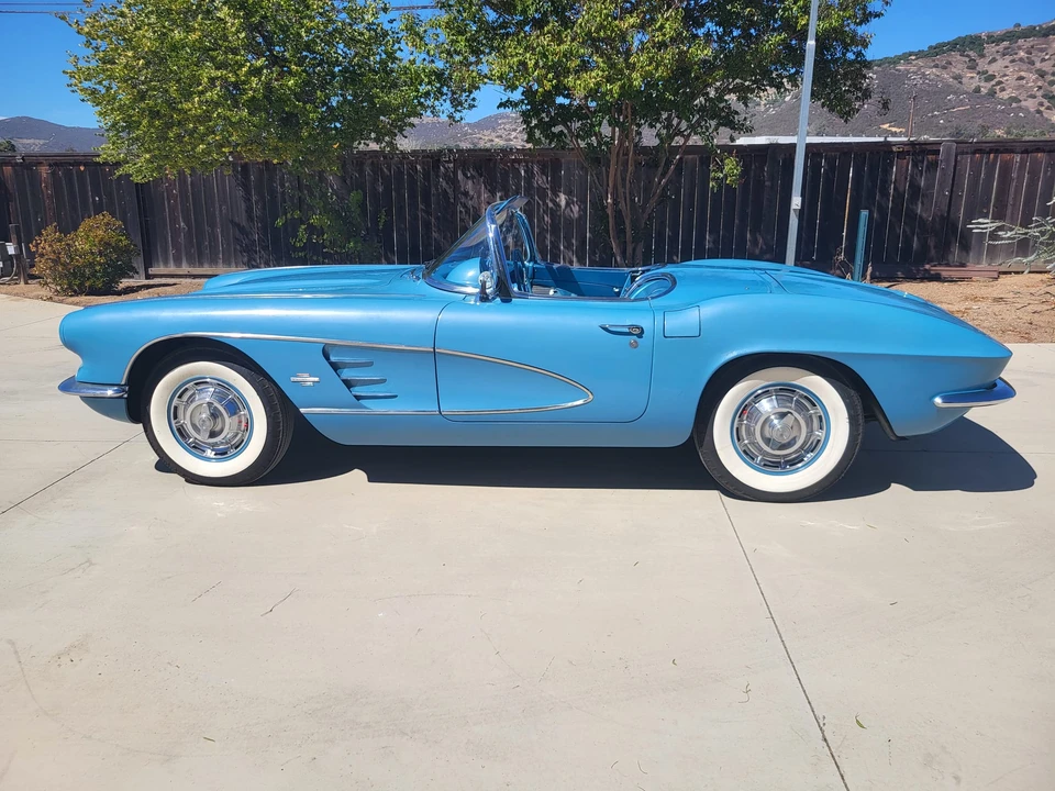 1961 Chevrolet Corvette C1 - Image 24 of 31