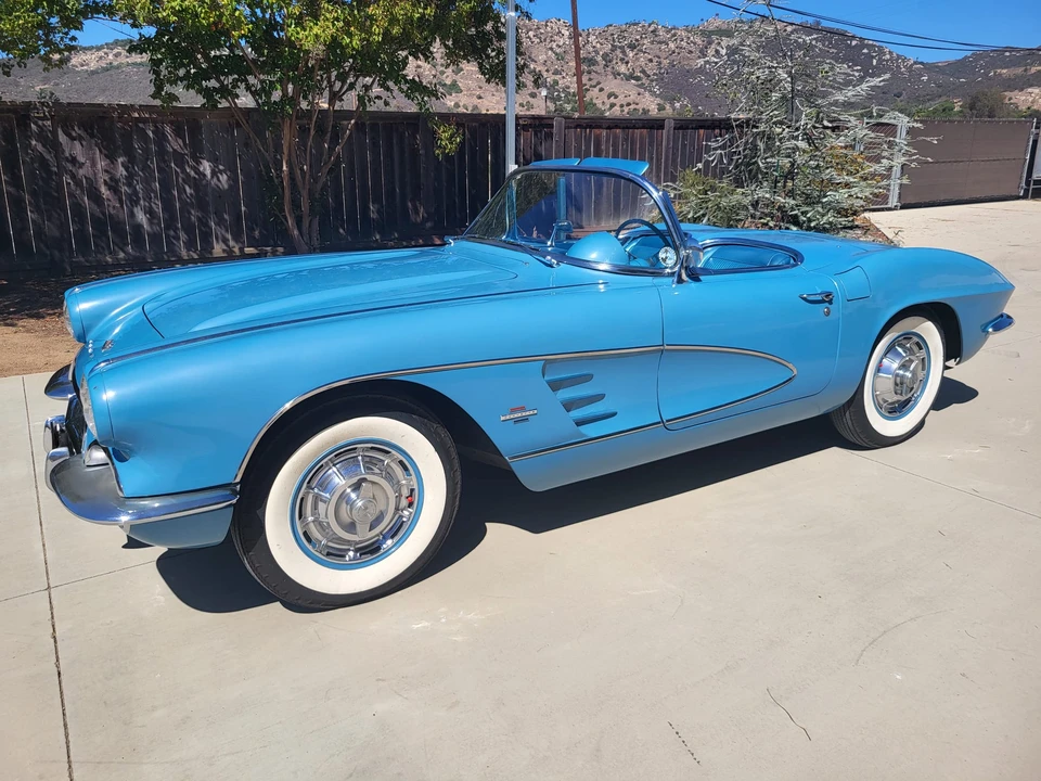 1961 Chevrolet Corvette C1 - Image 2 of 31