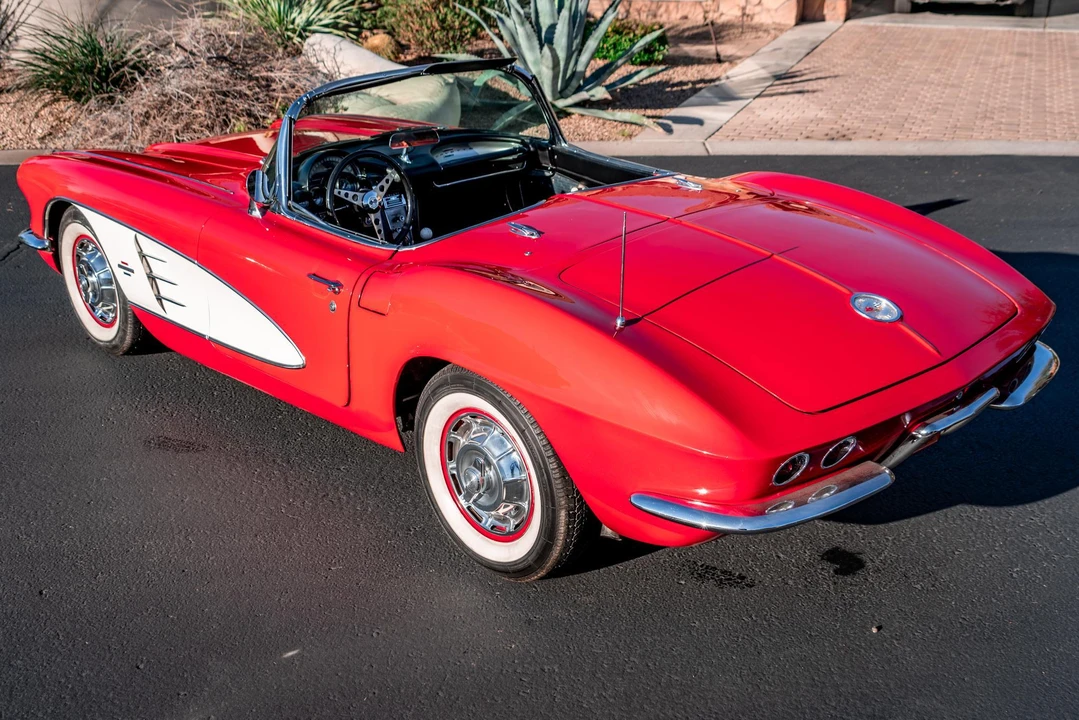 1961 Chevrolet Corvette C1 - Image 16 of 31
