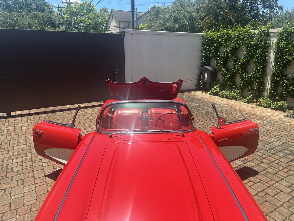 1961 Chevrolet Corvette C1 - Image 21 of 31