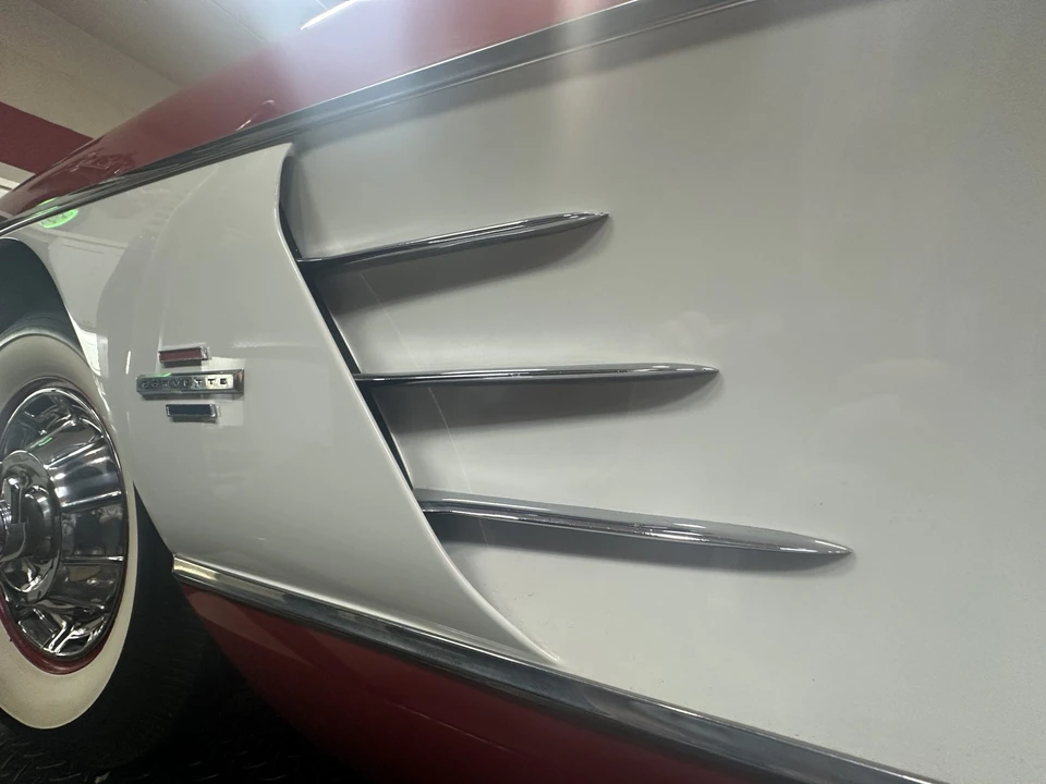1961 Chevrolet Corvette C1 - Image 27 of 31