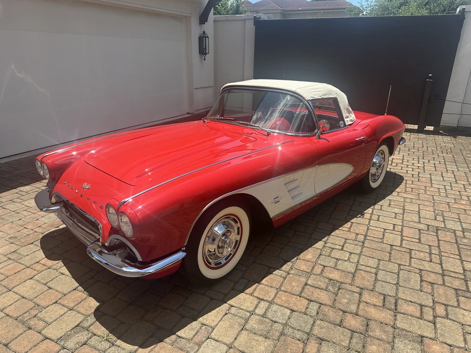 1961 Chevrolet Corvette C1 - Image 9 of 31
