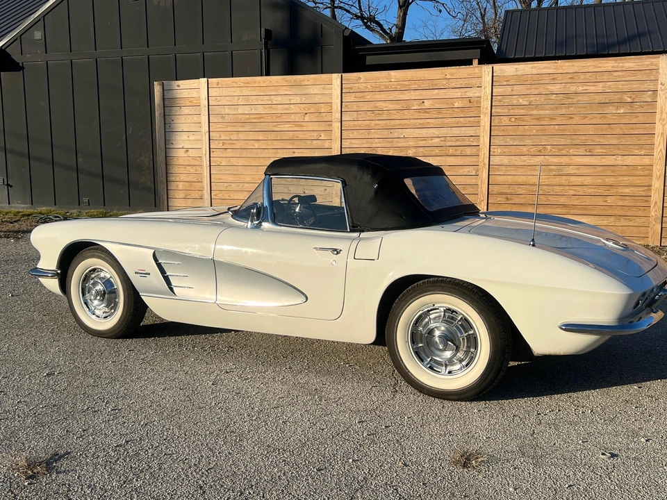 1961 Chevrolet Corvette C1 - Image 7 of 31