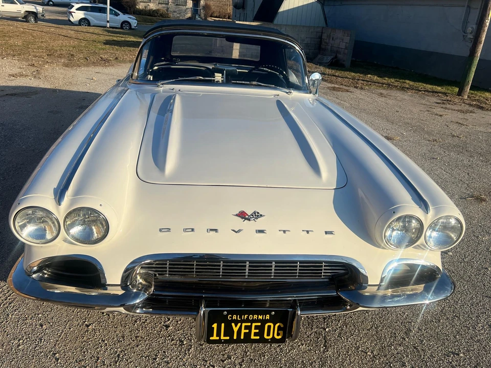 1961 Chevrolet Corvette C1 - Image 11 of 31