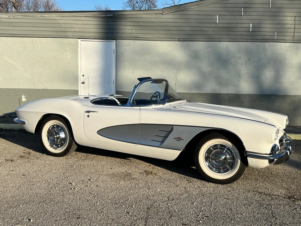 1961 Chevrolet Corvette C1 - Image 23 of 31