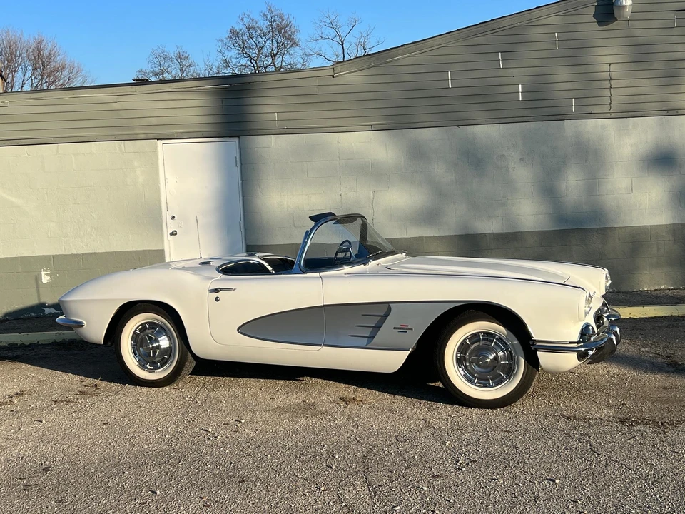 1961 Chevrolet Corvette C1 - Image 22 of 31