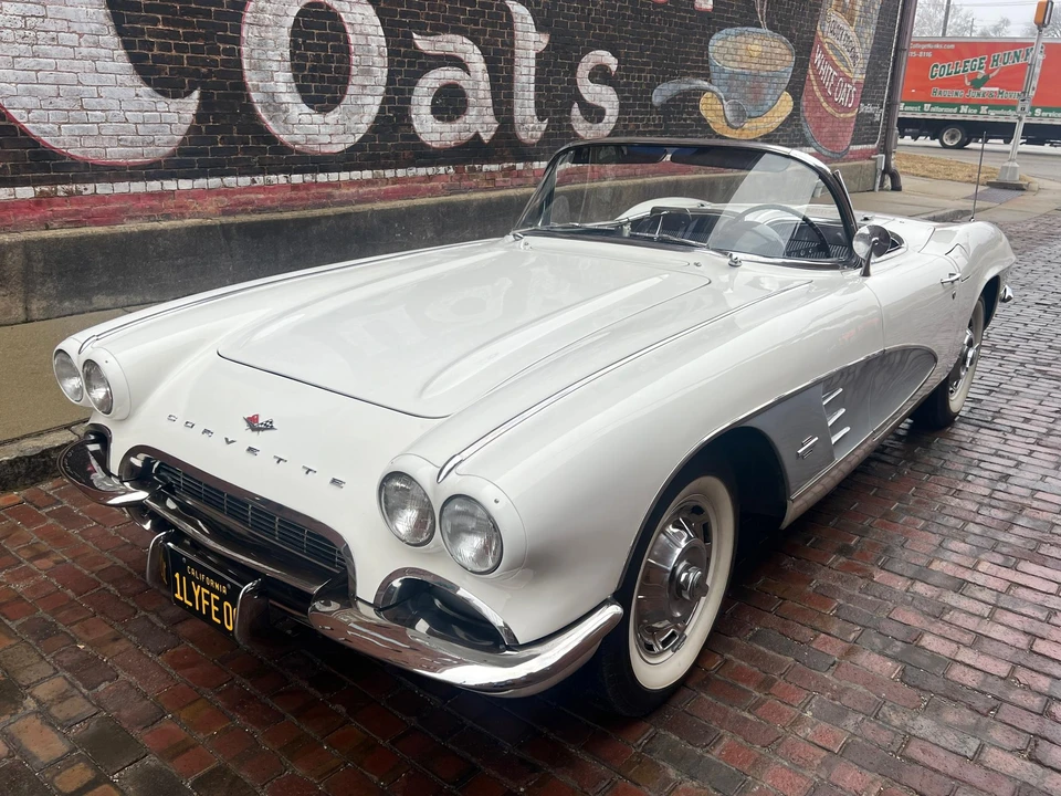 1961 Chevrolet Corvette C1 - Image 29 of 31