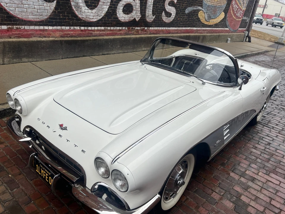1961 Chevrolet Corvette C1 - Image 28 of 31