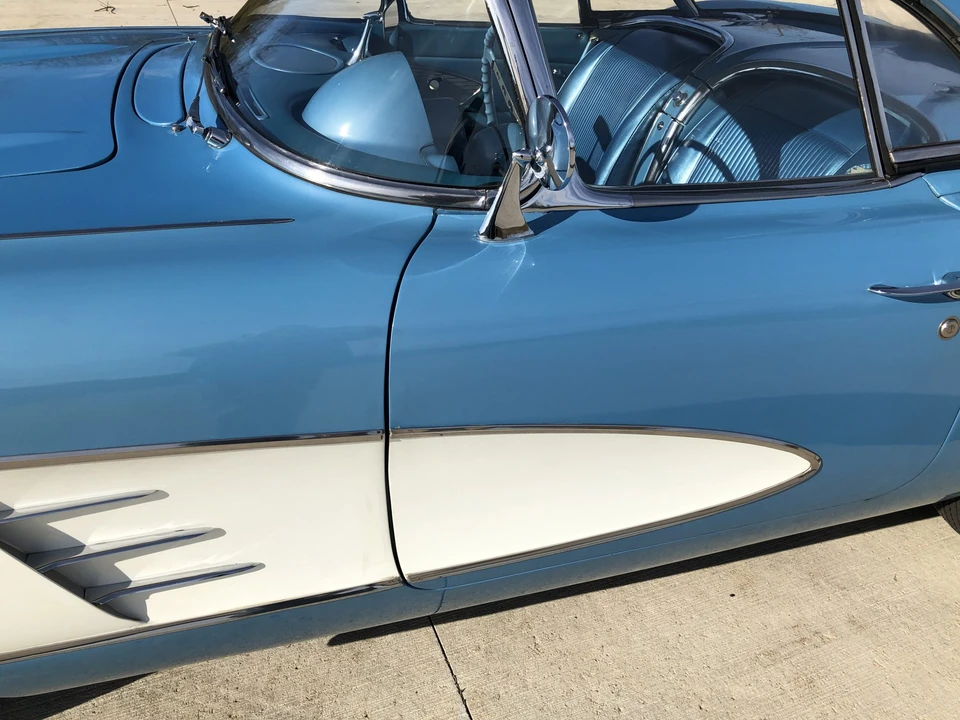 1961 Chevrolet Corvette C1 - Image 31 of 31