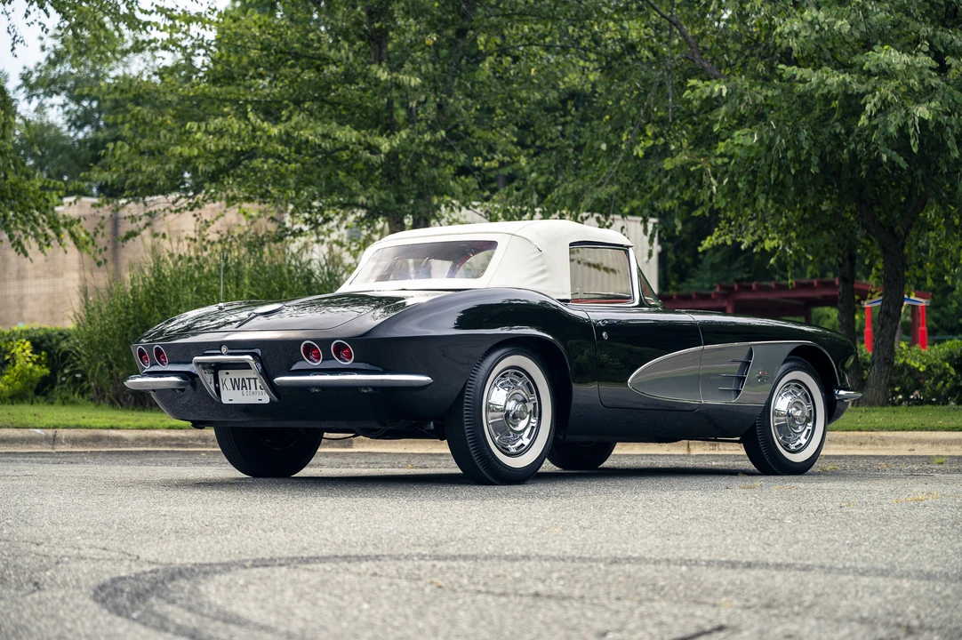 1961 Chevrolet Corvette C1 - Image 30 of 31