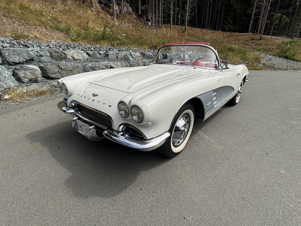 1961 Chevrolet Corvette C1 - Image 2 of 31