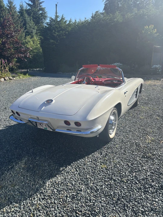 1961 Chevrolet Corvette C1 - Image 10 of 31