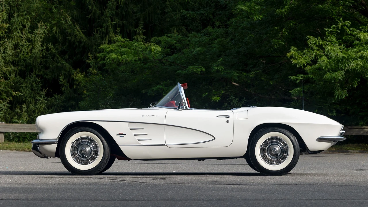 1961 Chevrolet Corvette C1 - Image 2 of 31