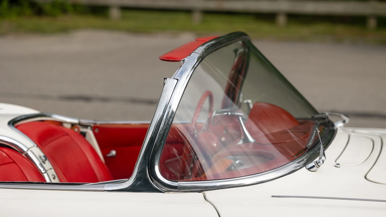1961 Chevrolet Corvette C1 - Image 24 of 31