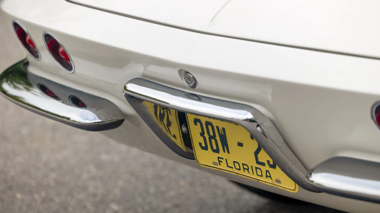 1961 Chevrolet Corvette C1 - Image 18 of 31