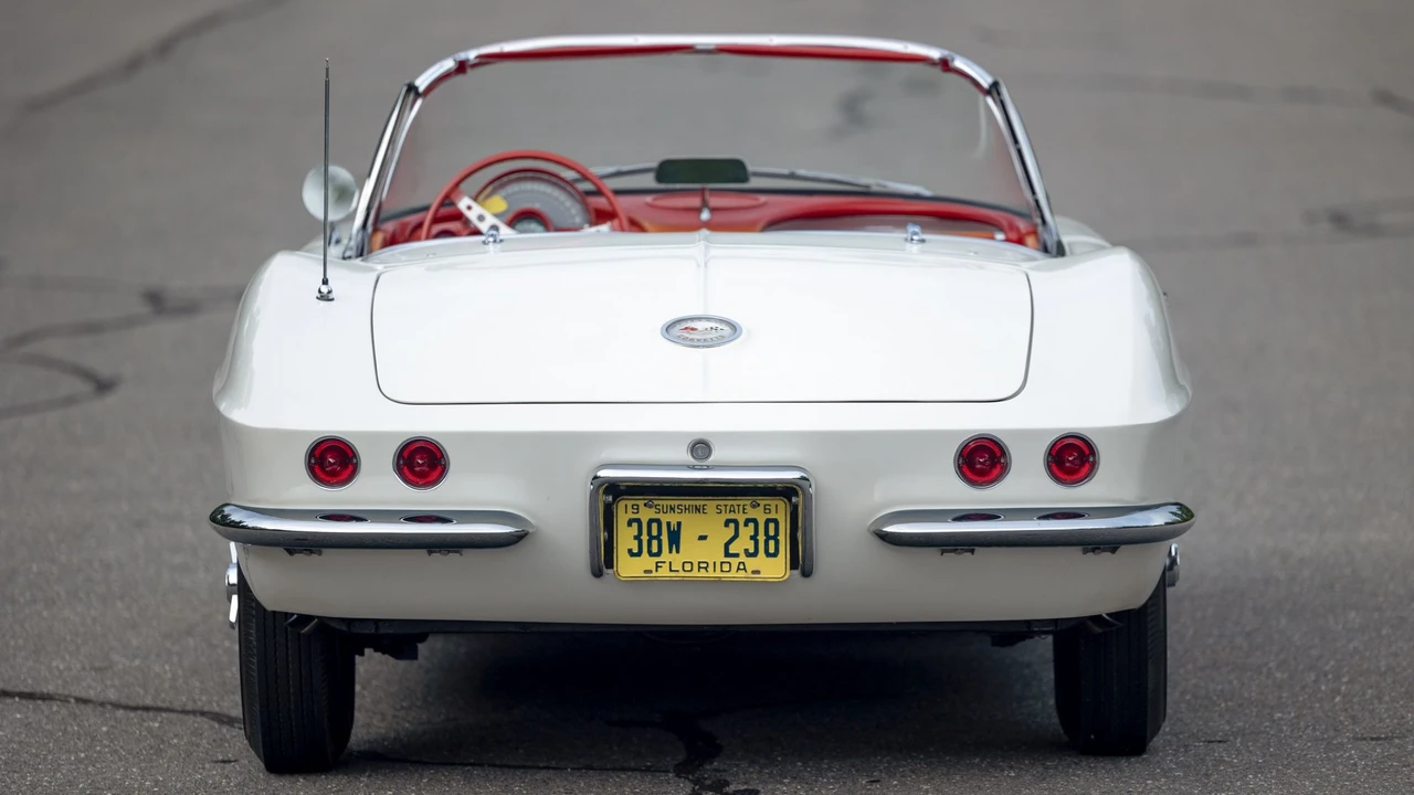 1961 Chevrolet Corvette C1 - Image 3 of 31