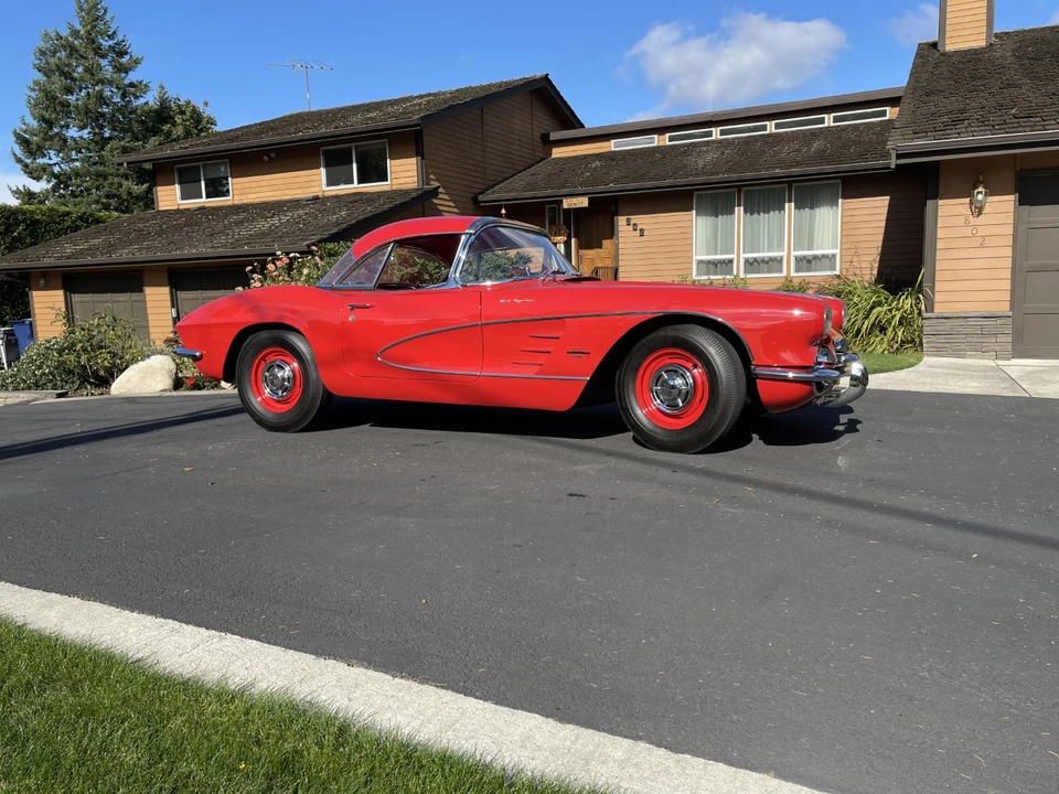 1961 Chevrolet Corvette C1 - Image 15 of 31