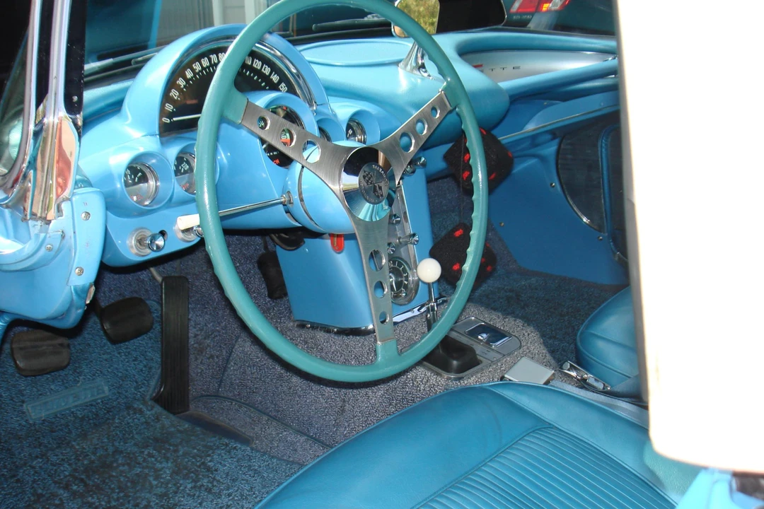 1961 Chevrolet Corvette C1 - Image 24 of 31