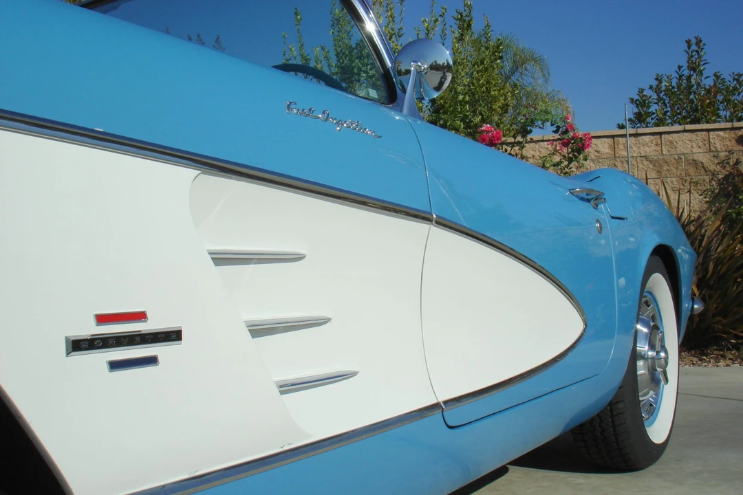 1961 Chevrolet Corvette C1 - Image 13 of 31