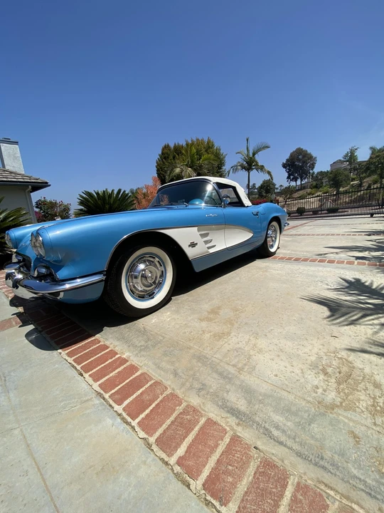 1961 Chevrolet Corvette C1 - Image 10 of 31