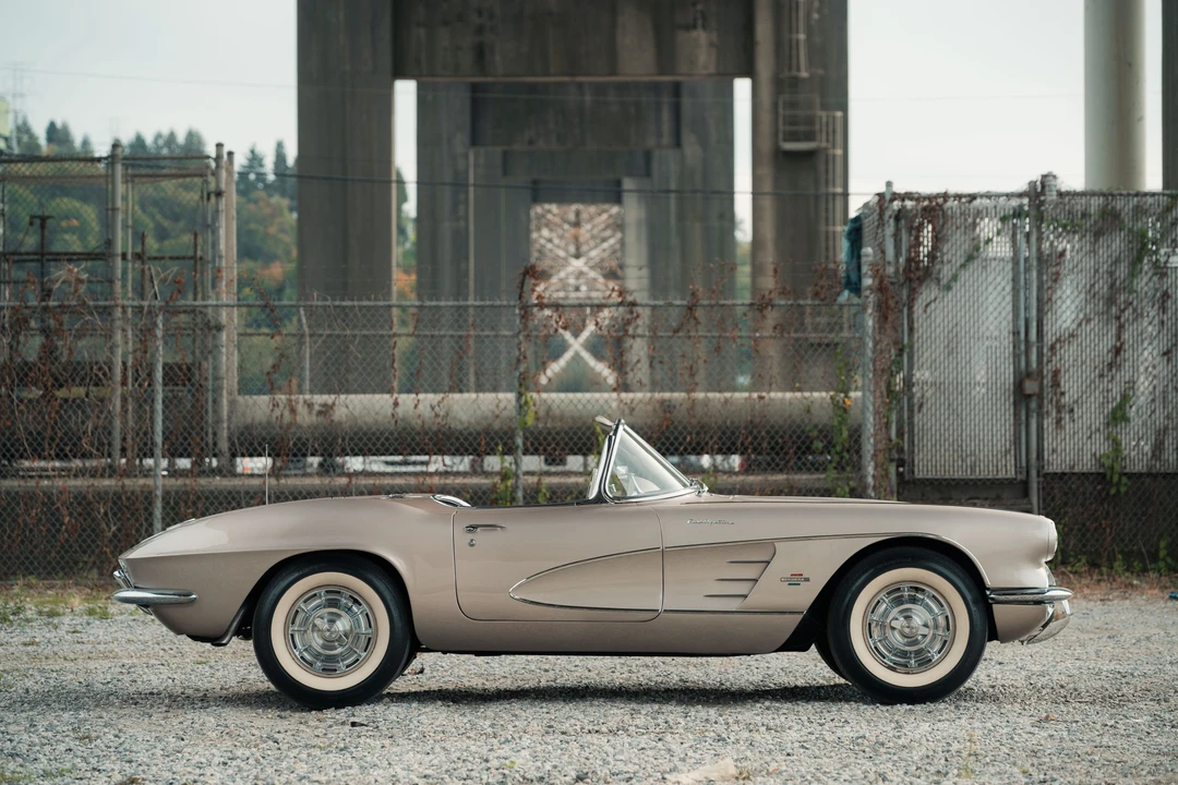 1961 Chevrolet Corvette C1 - Image 13 of 31