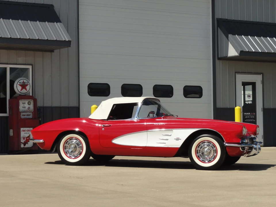 1961 Chevrolet Corvette C1 - Image 19 of 31