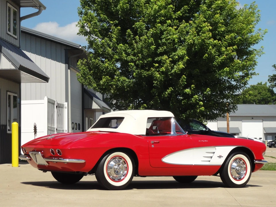 1961 Chevrolet Corvette C1 - Image 26 of 31