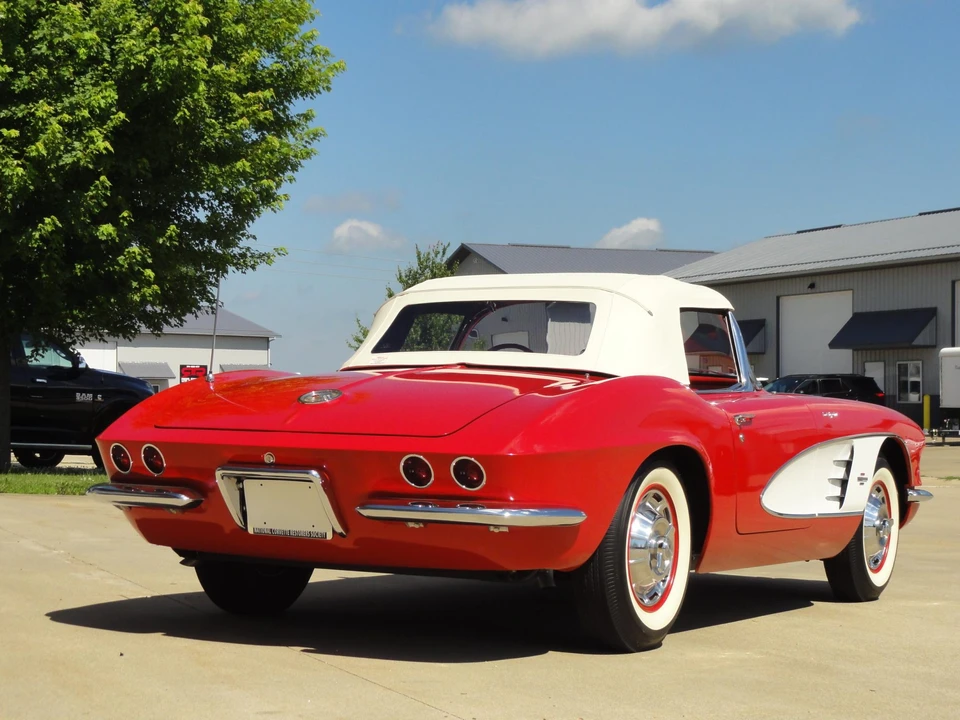 1961 Chevrolet Corvette C1 - Image 28 of 31