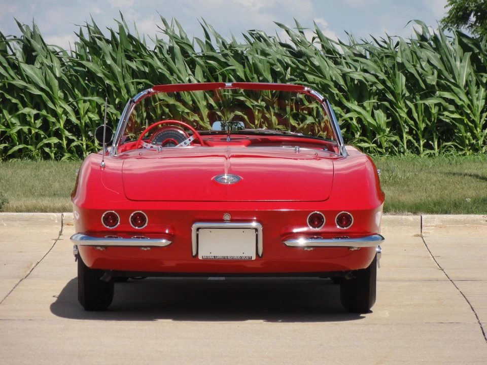 1961 Chevrolet Corvette C1 - Image 30 of 31