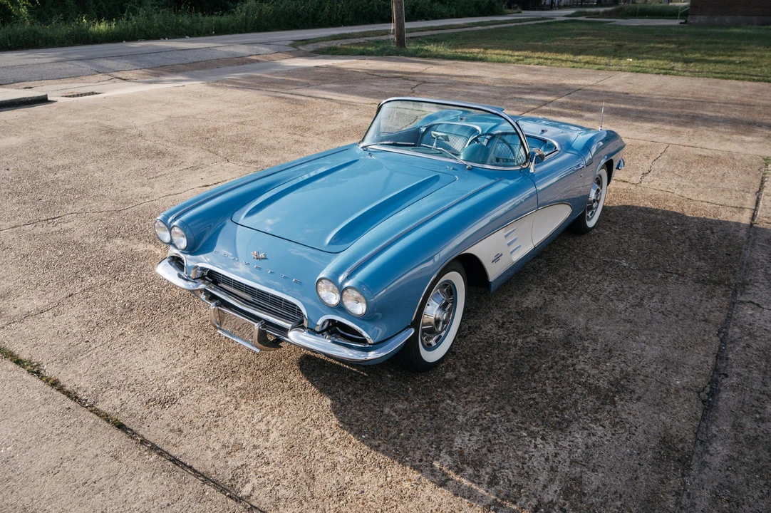 1961 Chevrolet Corvette C1 - Image 14 of 31